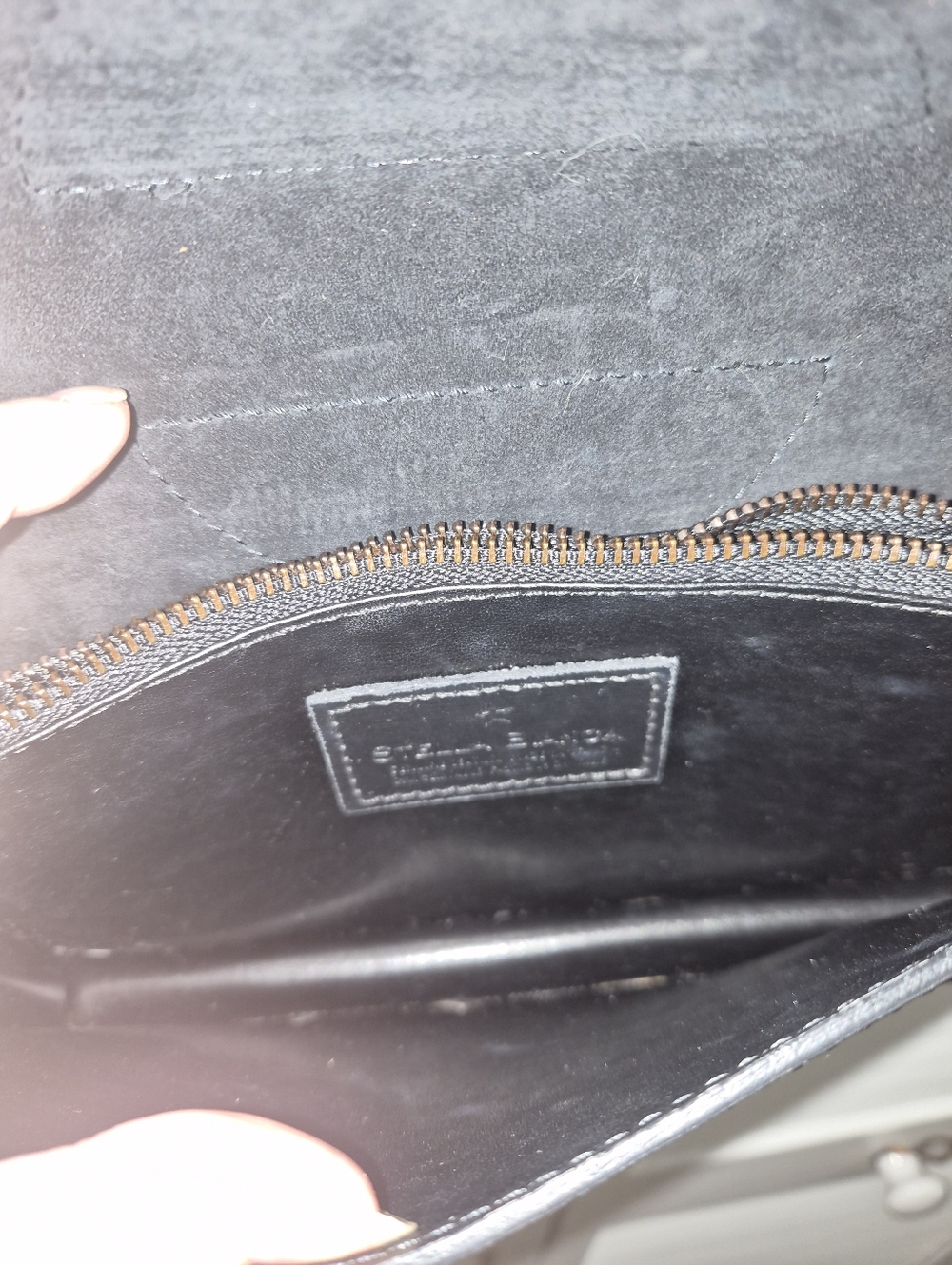 Stella Bianca Classic Black Women's Top-Handle Crossbody - Picture 4 of 5